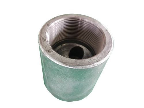 Galvanized thread eccentric coupling